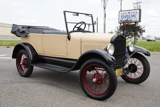 1926 Ford Model T Convertible Sedan