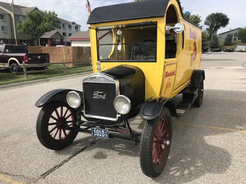 1926 Ford Model T Pickup & Model TT - Image 2 of 31