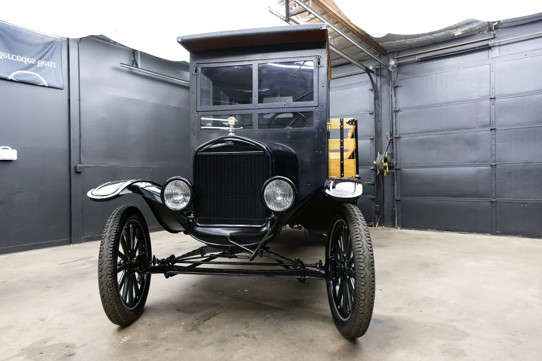 1926 Ford Model T Pickup & Model TT - Image 3 of 31