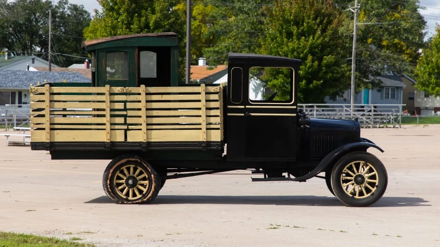 1926 Ford Model T Pickup & Model TT - Image 8 of 12