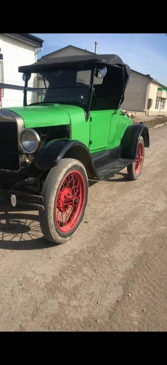 Ford Model T - Image 2 of 7