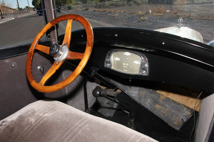 1926 Hupmobile - Image 5 of 12