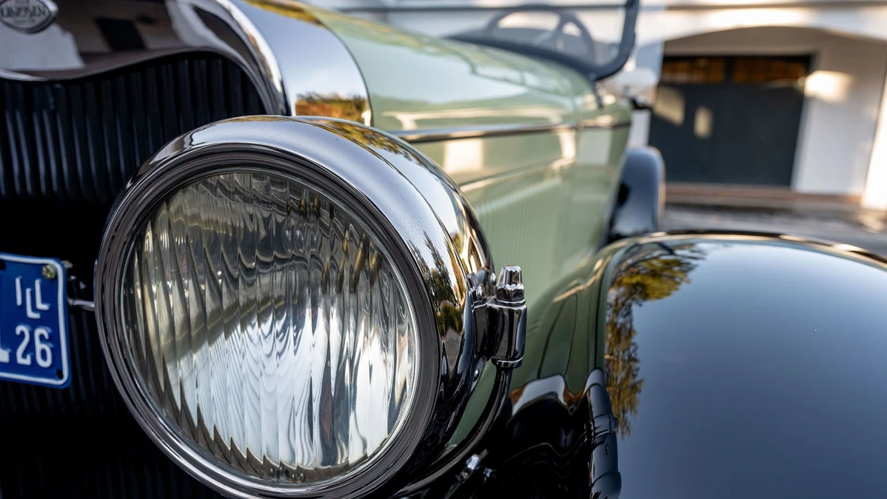 1926 Lincoln Zephyr - Image 3 of 31