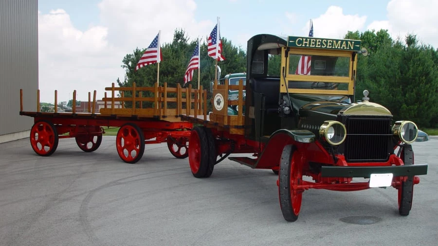 1926 Mack - Image 2 of 31
