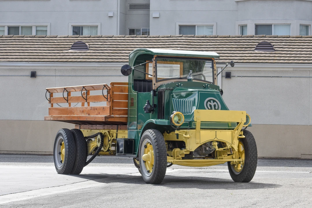 1926 Mack - Image 3 of 31