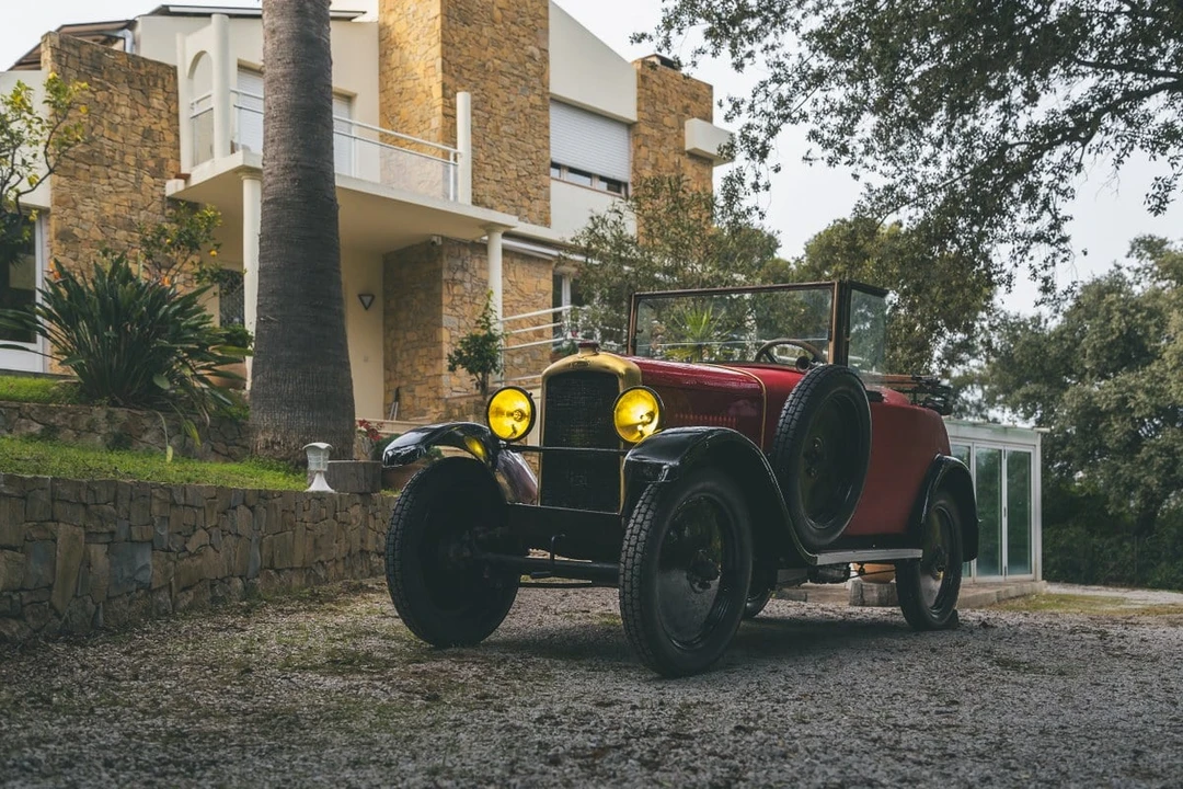 1926 Peugeot - Image 2 of 30