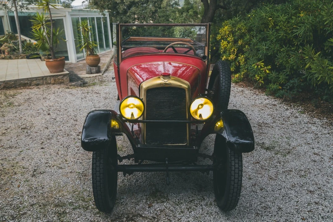 1926 Peugeot - Image 3 of 30