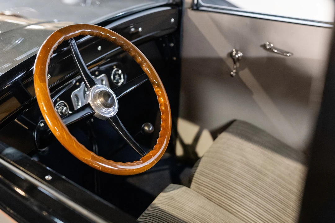 1926 Pontiac - Image 2 of 17
