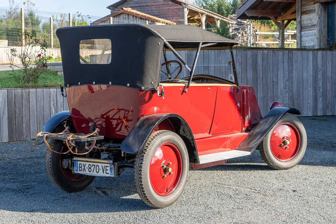 1926 Renault - Image 10 of 30