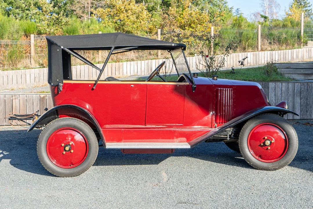 1926 Renault - Image 12 of 30