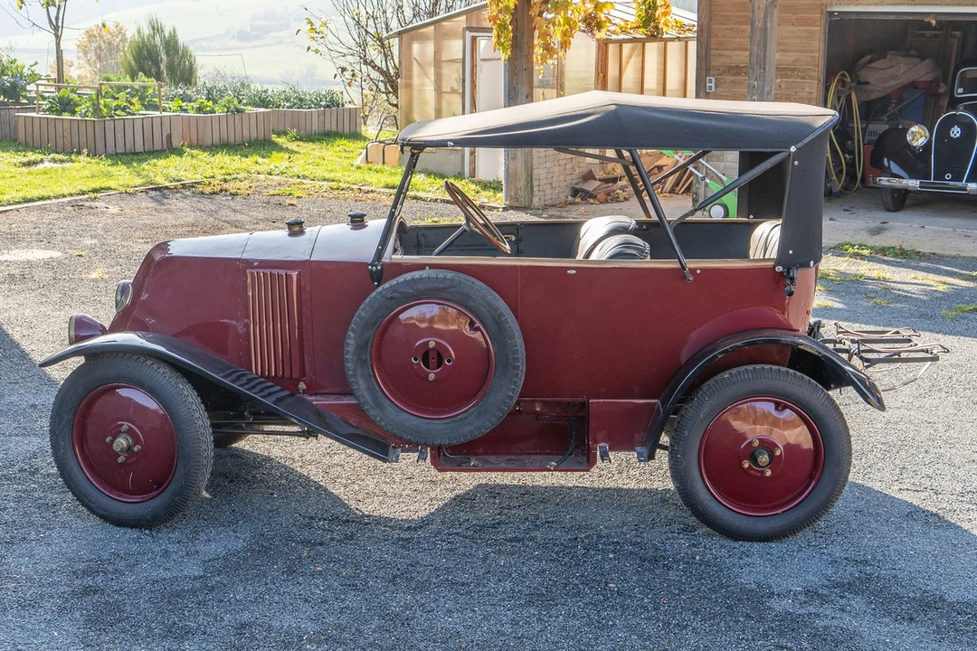 1926 Renault - Image 6 of 30