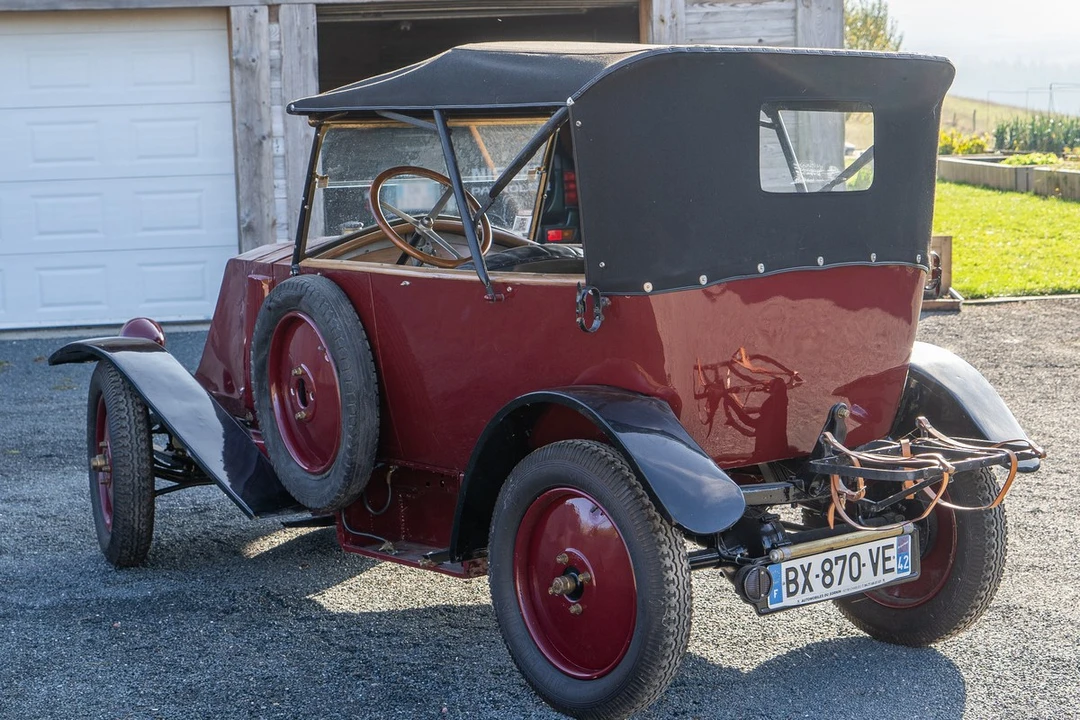 1926 Renault - Image 7 of 30