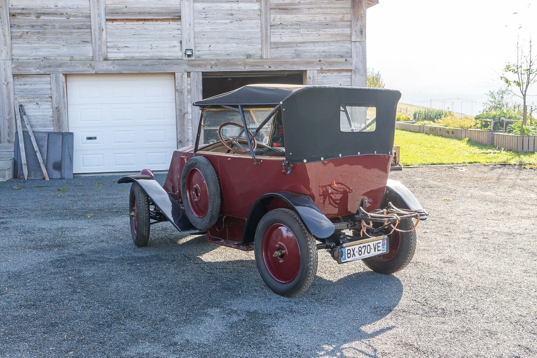 1926 Renault - Image 8 of 30
