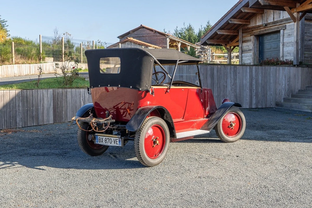 1926 Renault - Image 11 of 30