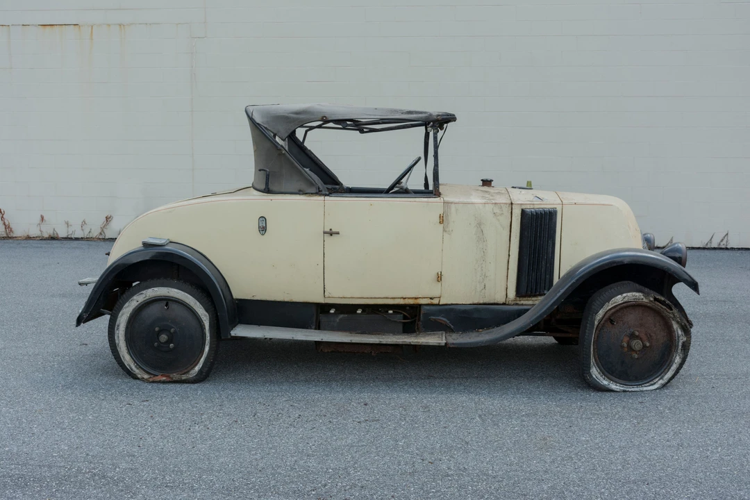 1926 Renault - Image 8 of 12