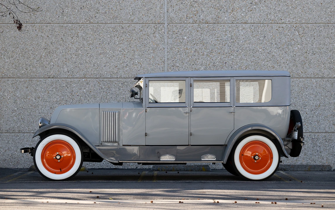 1926 Renault - Image 2 of 21