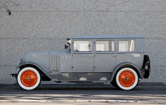 1926 Renault - Image 2 of 21