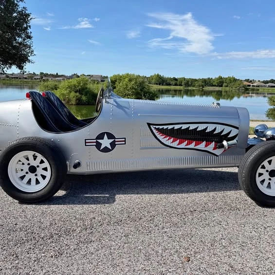 Bugatti - Image 1 of 1
