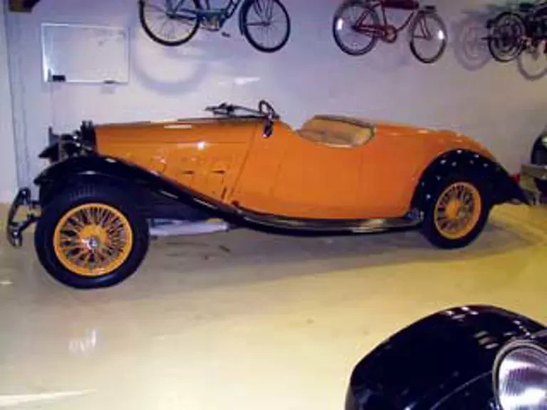 1927 Bugatti - Image 2 of 2