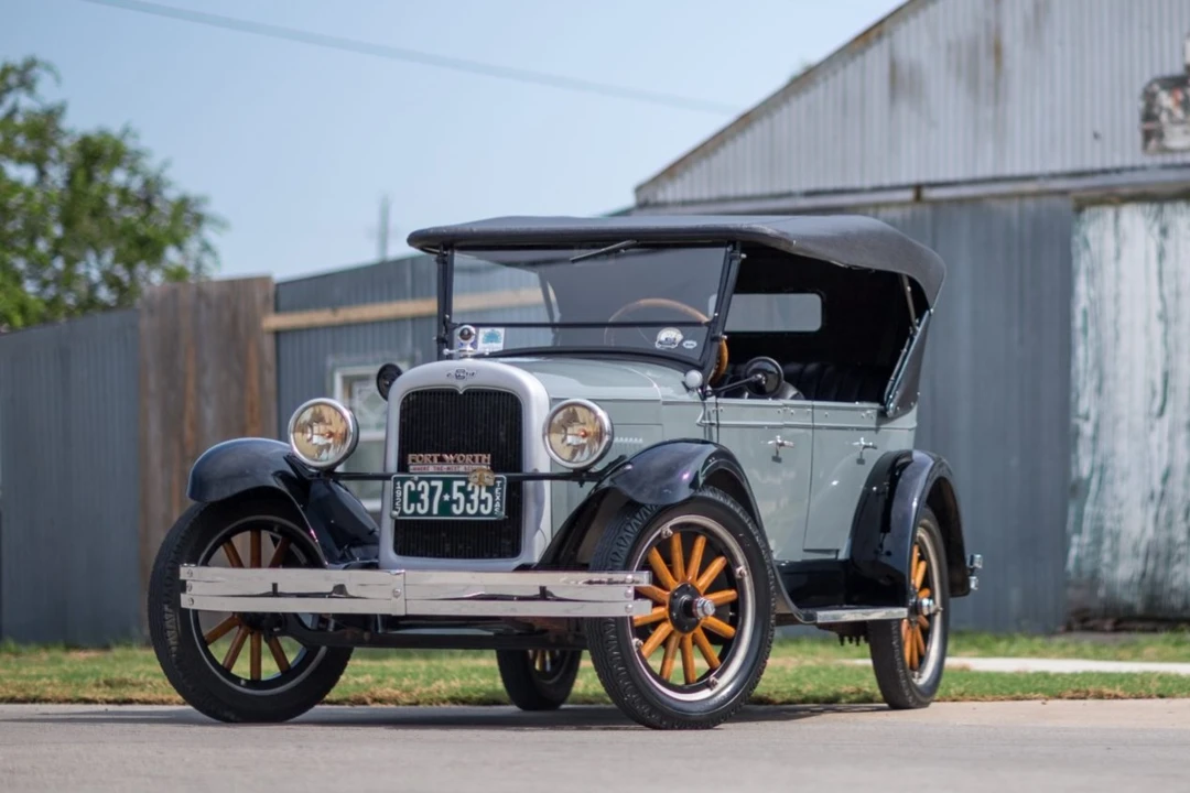 1927 Chevrolet - Image 3 of 31