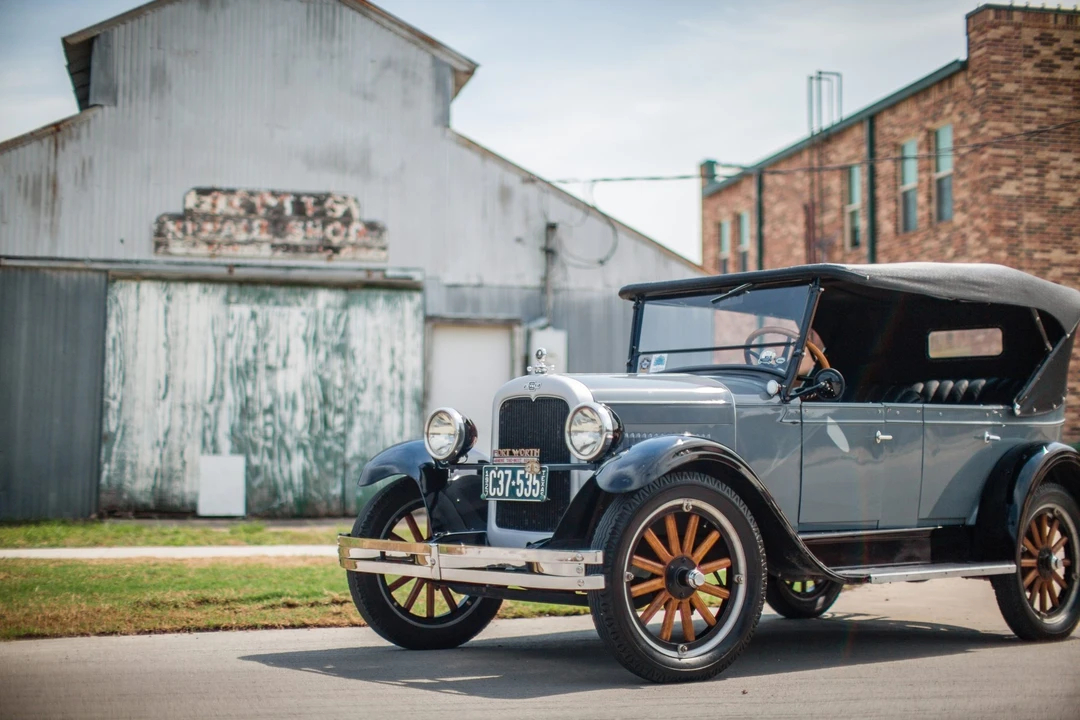 1927 Chevrolet - Image 4 of 31