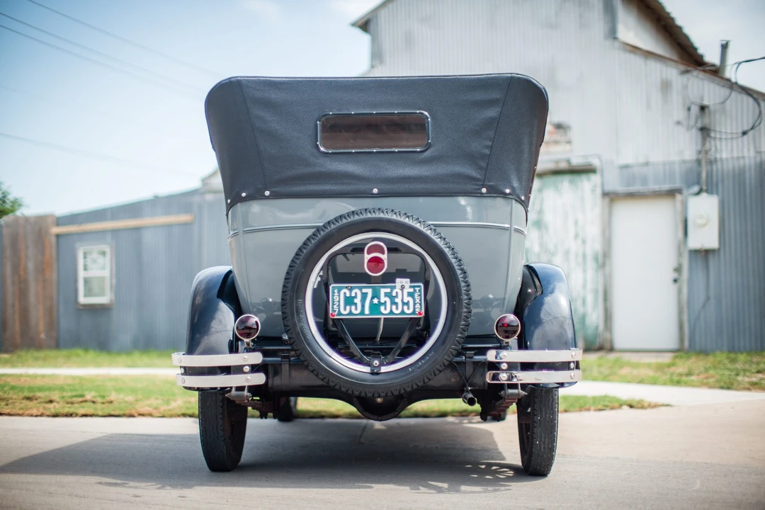 1927 Chevrolet - Image 9 of 31