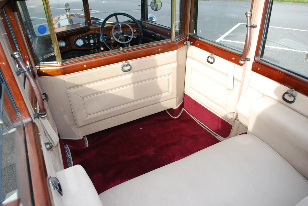 1927 Daimler - Image 2 of 7
