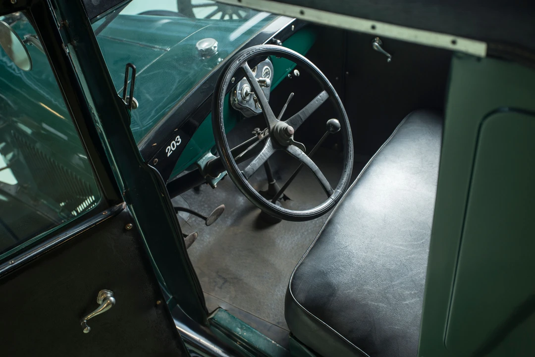 1927 Ford Model A Pickup & Model AA - Image 4 of 4