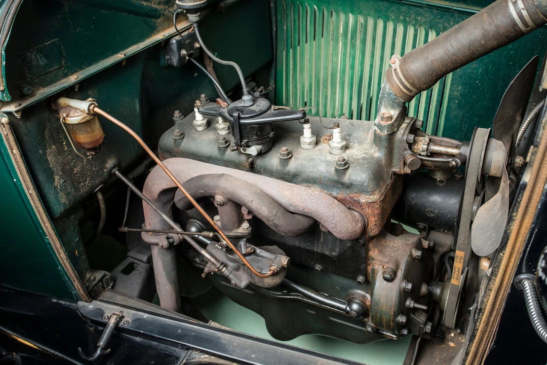 1927 Ford Model A Pickup & Model AA - Image 2 of 4