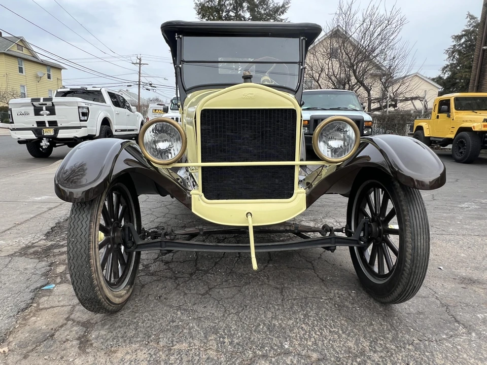 1927 Ford Model T Pickup & Model TT - Image 3 of 31