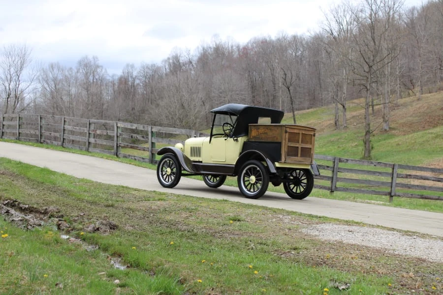 1927 Ford Model T Pickup & Model TT - Image 3 of 16