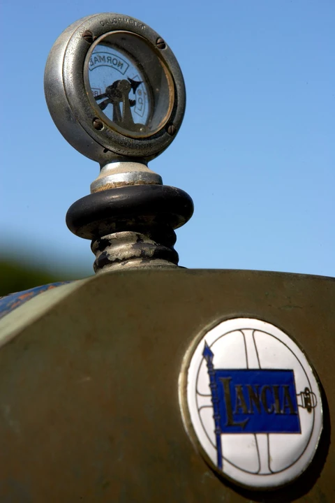 1927 Lancia - Image 2 of 2