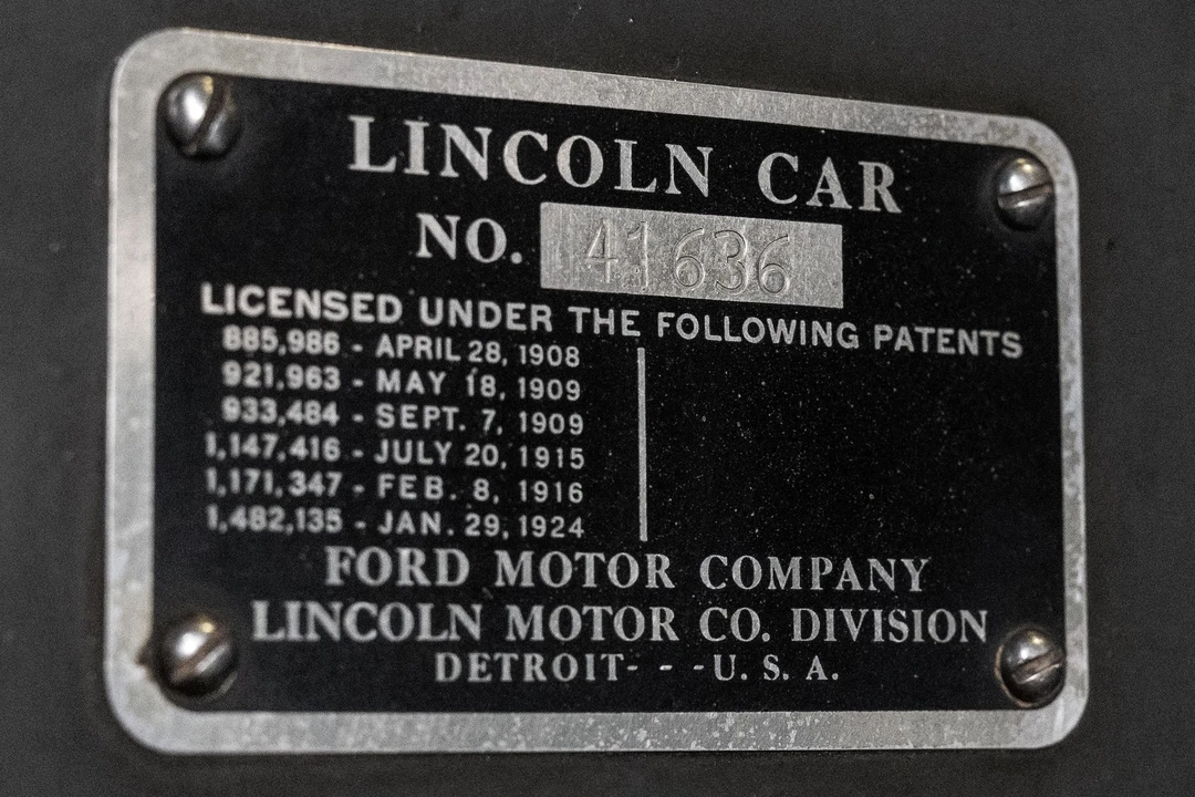 1927 Lincoln Zephyr - Image 15 of 23