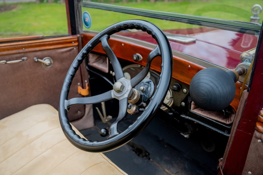 1927 Morris - Image 28 of 30