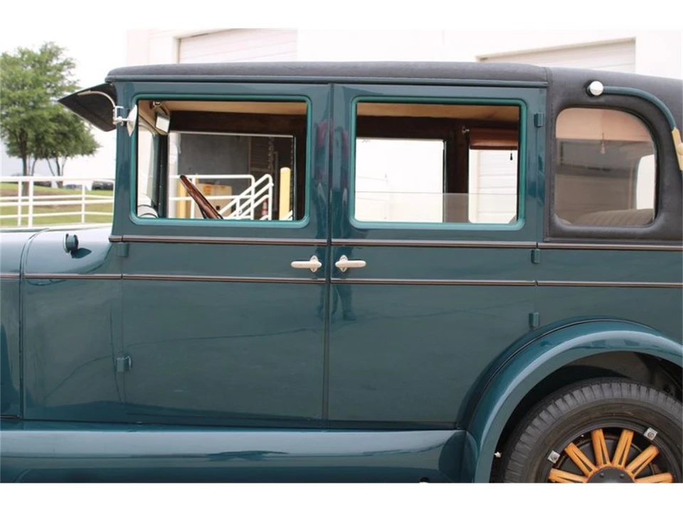 1927 Oldsmobile - Image 28 of 31