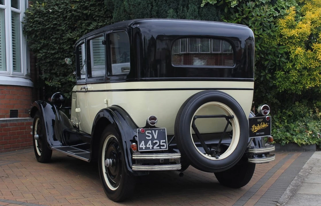 1927 Studebaker - Image 2 of 30