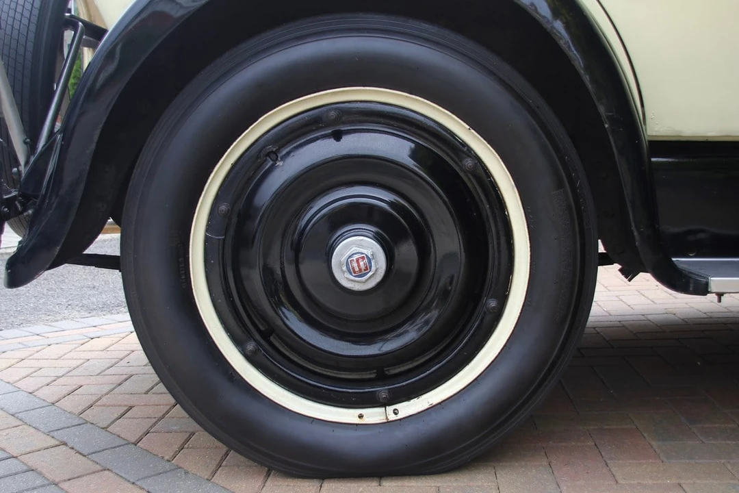 1927 Studebaker - Image 23 of 30