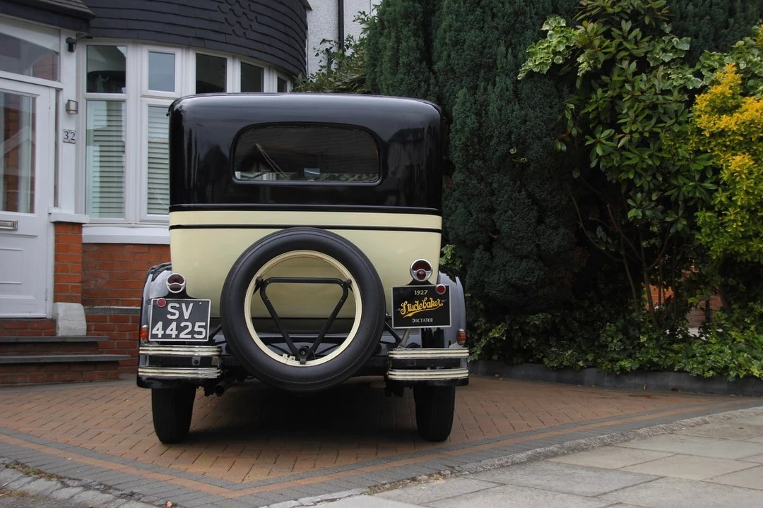 1927 Studebaker - Image 3 of 30