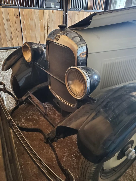 1927 Studebaker - Image 7 of 28