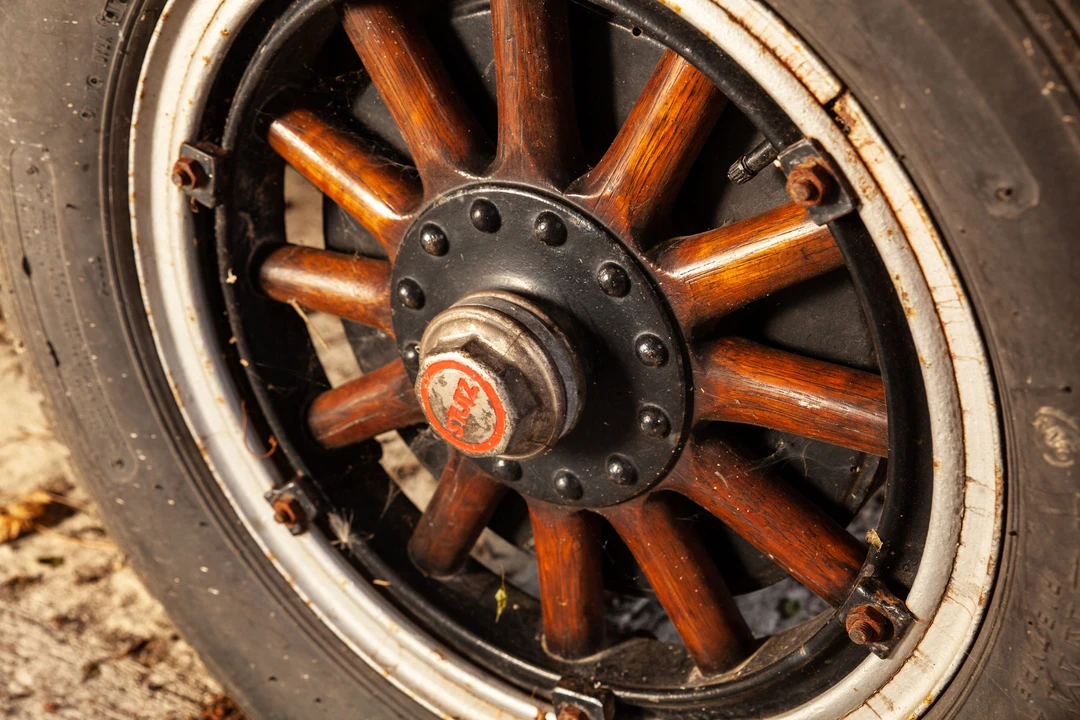 1927 Stutz Vertical Eight - Image 8 of 23