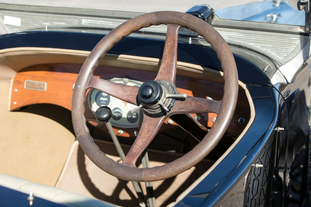 1927 Stutz Vertical Eight - Image 9 of 27