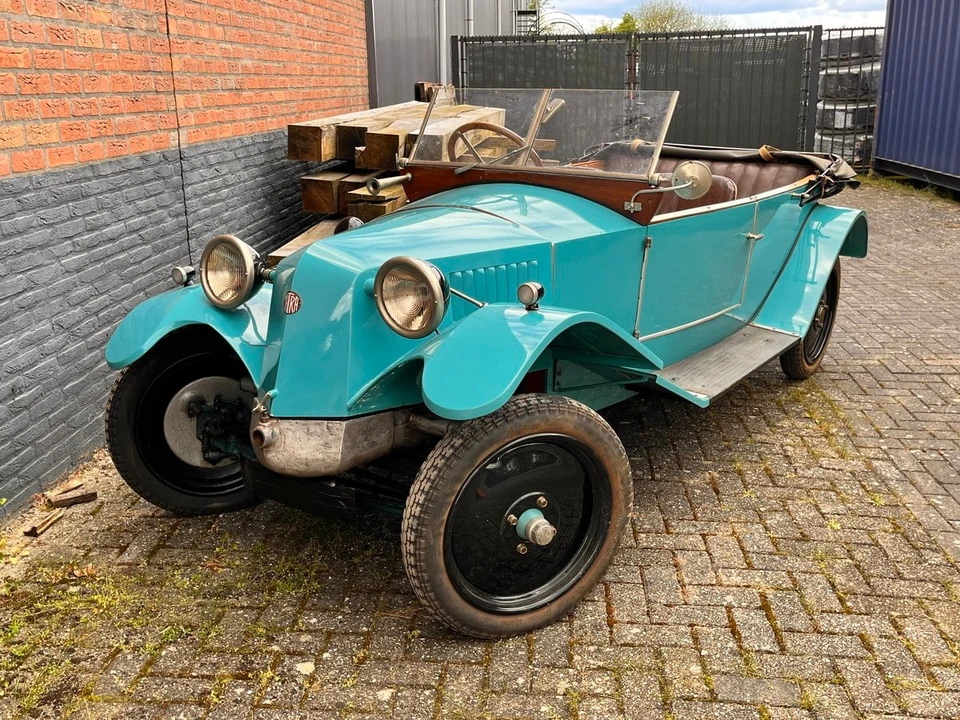1927 Tatra - Image 2 of 30