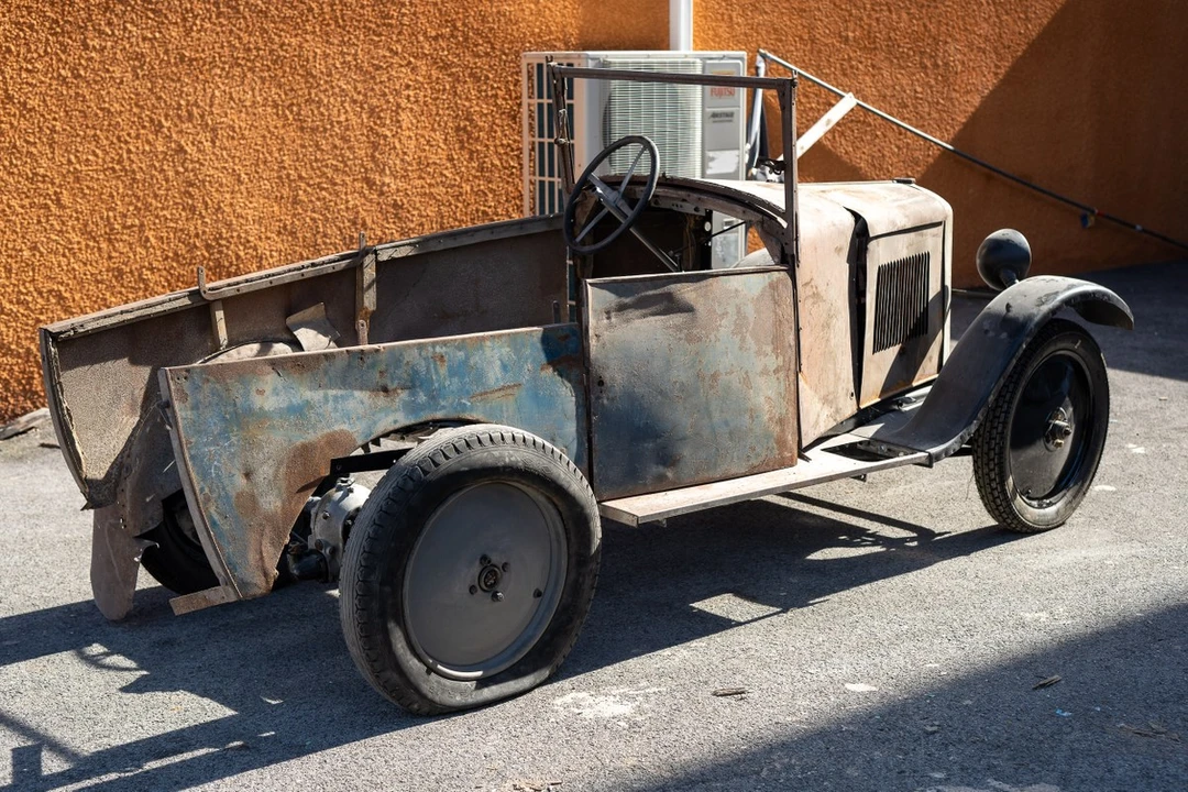 1928 Peugeot - Image 6 of 30