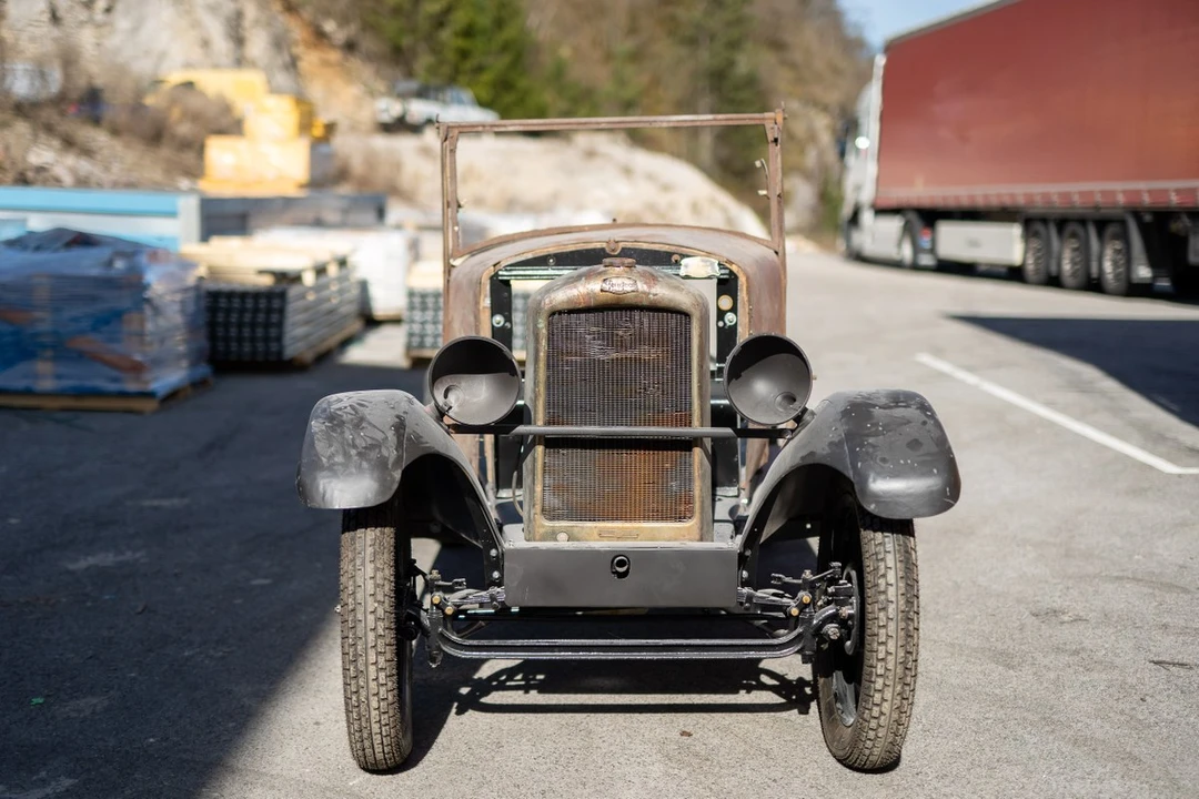 1928 Peugeot - Image 9 of 30