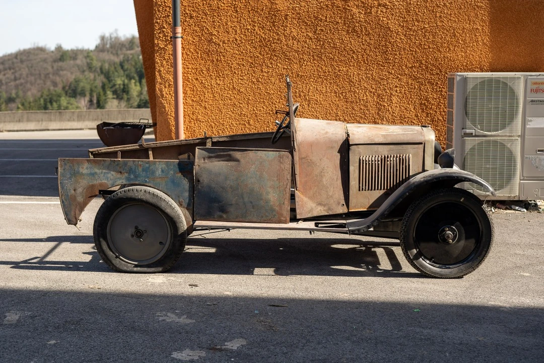 1928 Peugeot - Image 7 of 30