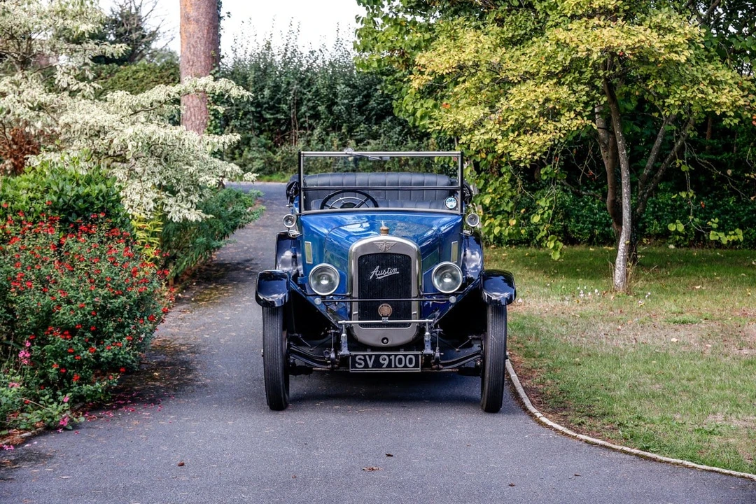 1928 Austin - Image 2 of 30