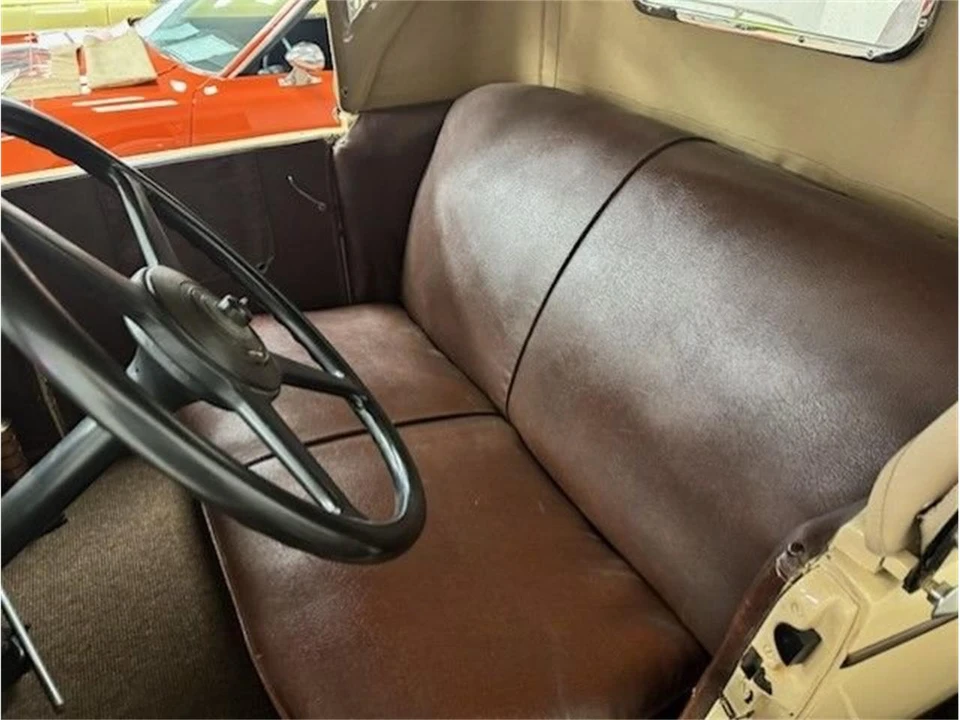 1928 Chrysler - Image 7 of 12