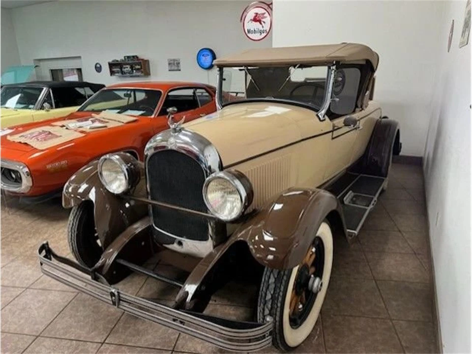 1928 Chrysler - Image 2 of 12