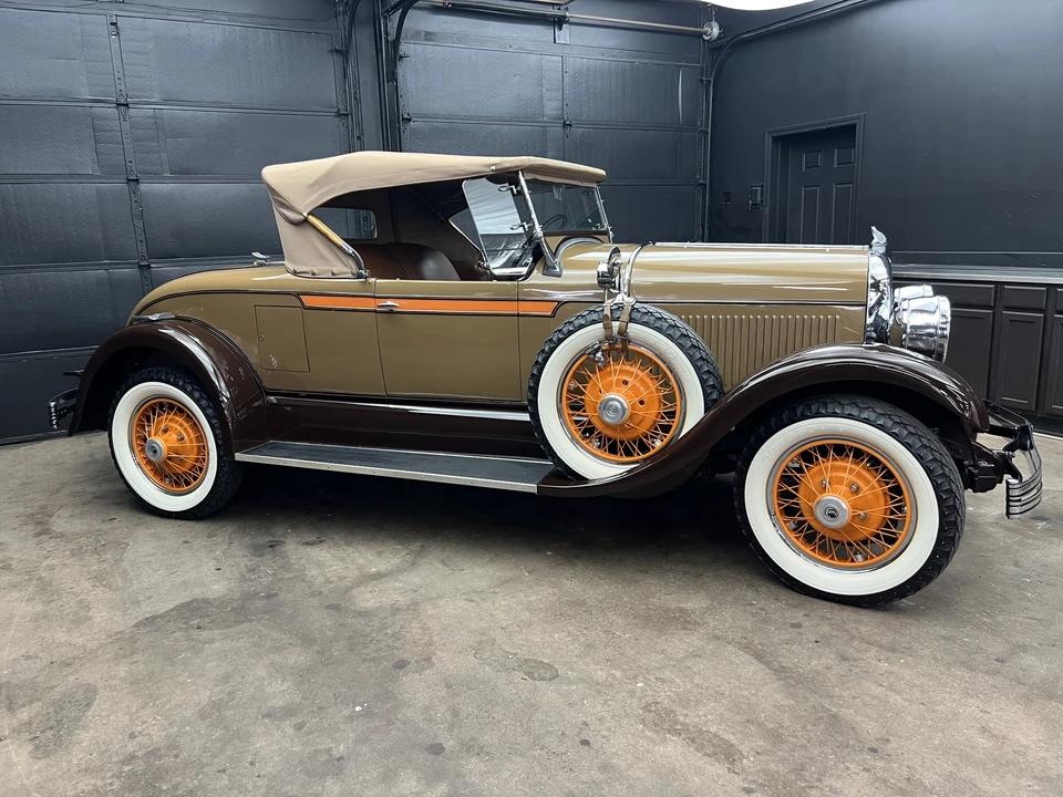 1928 Chrysler - Image 2 of 31