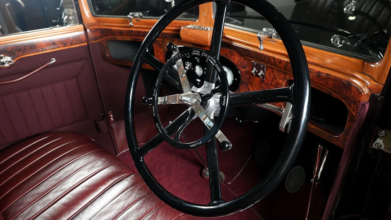 1928 Daimler - Image 3 of 31
